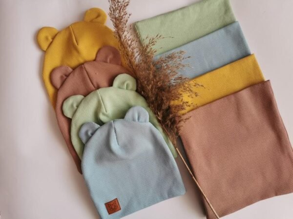 Lot de 04 bonnets en coton pour bébé