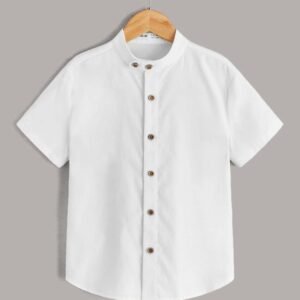 Chemise blanche à col haut avec double bouton
