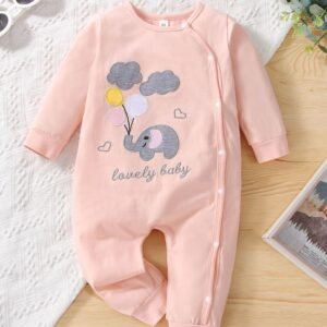 grenouillère bébé brodée de lettres et de dessins animés